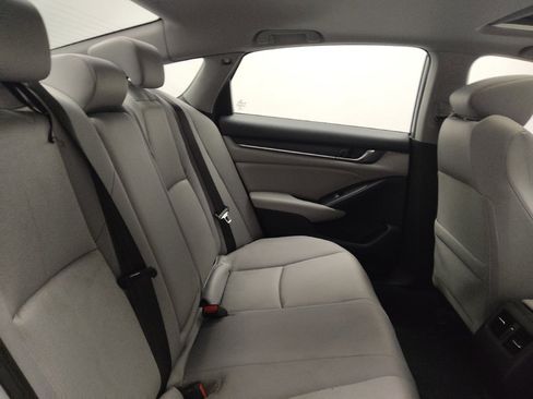 Used 2020 Honda Accord EX image 19