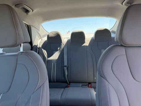 Certified 2024 Hyundai Elantra SEL image 21