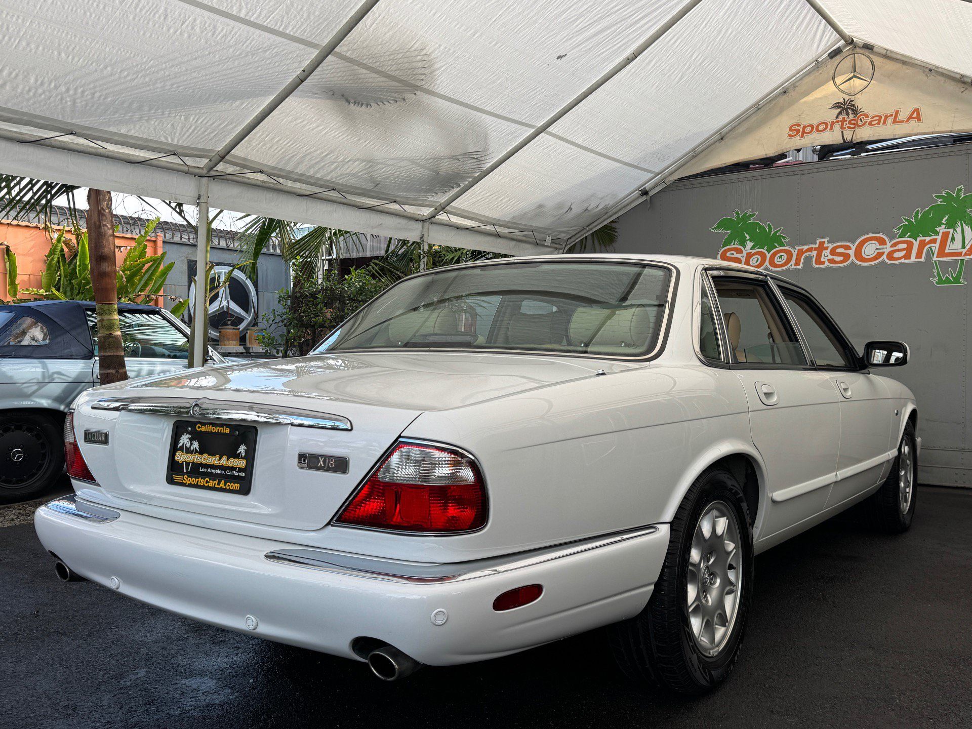 Used 2001 Jaguar XJ8 RWD image 9