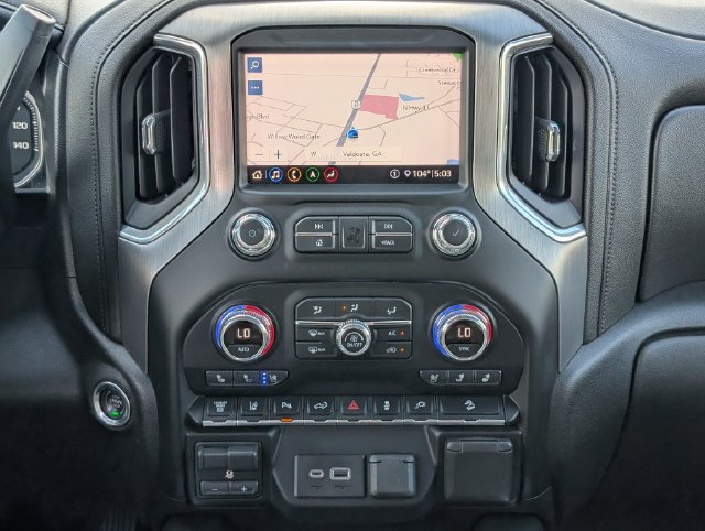 Used 2020 GMC Sierra 3500 Denali w/ Denali Ultimate Package AWD/4WD image 17