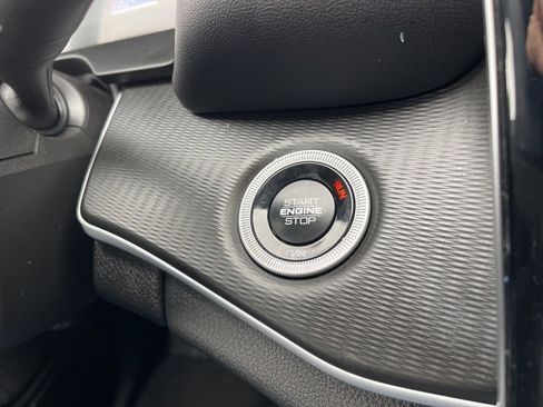 Used 2025 Jeep Grand Cherokee Laredo X w/ Luxury Tech Group I image 13