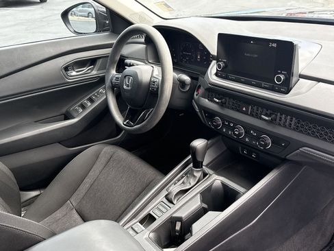 Used 2023 Honda Accord EX image 32