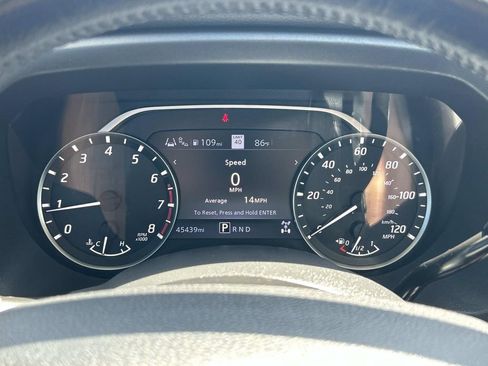 Used 2021 Nissan Titan SV w/ SV Convenience Package AWD/4WD image 39
