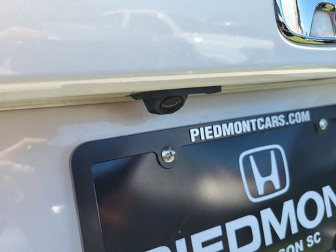 Used 2023 Honda CR-V LX image 12
