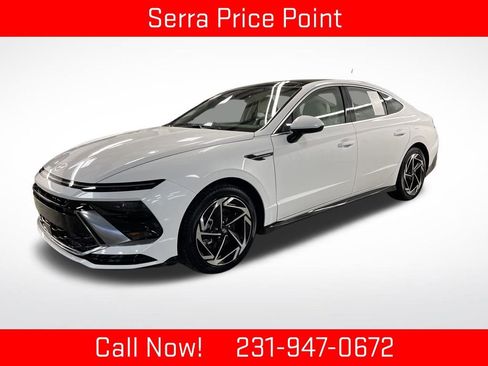 Certified 2024 Hyundai Sonata SEL w/ Convenience Package image 1