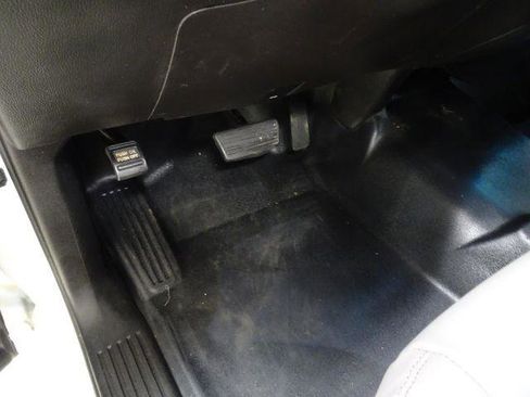 Used 2018 GMC Sierra 1500 2WD Regular Cab image 22