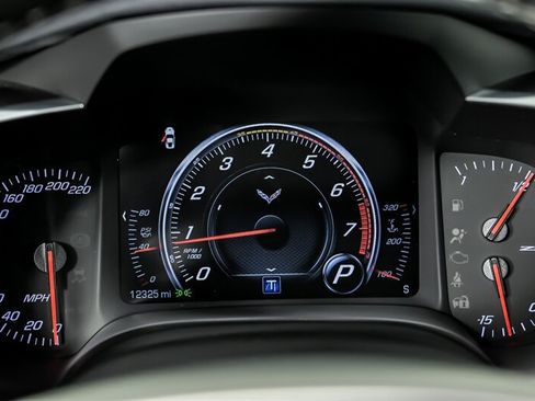 Used 2017 Chevrolet Corvette Z06 RWD image 24