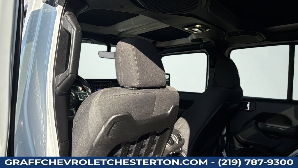 Used 2022 Jeep Gladiator Mojave w/ Trailer Tow Package AWD/4WD image 38