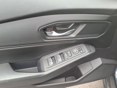 Used 2024 Honda Accord EX image 23
