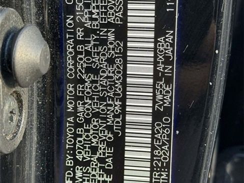 Used 2021 Toyota Prius XLE image 24