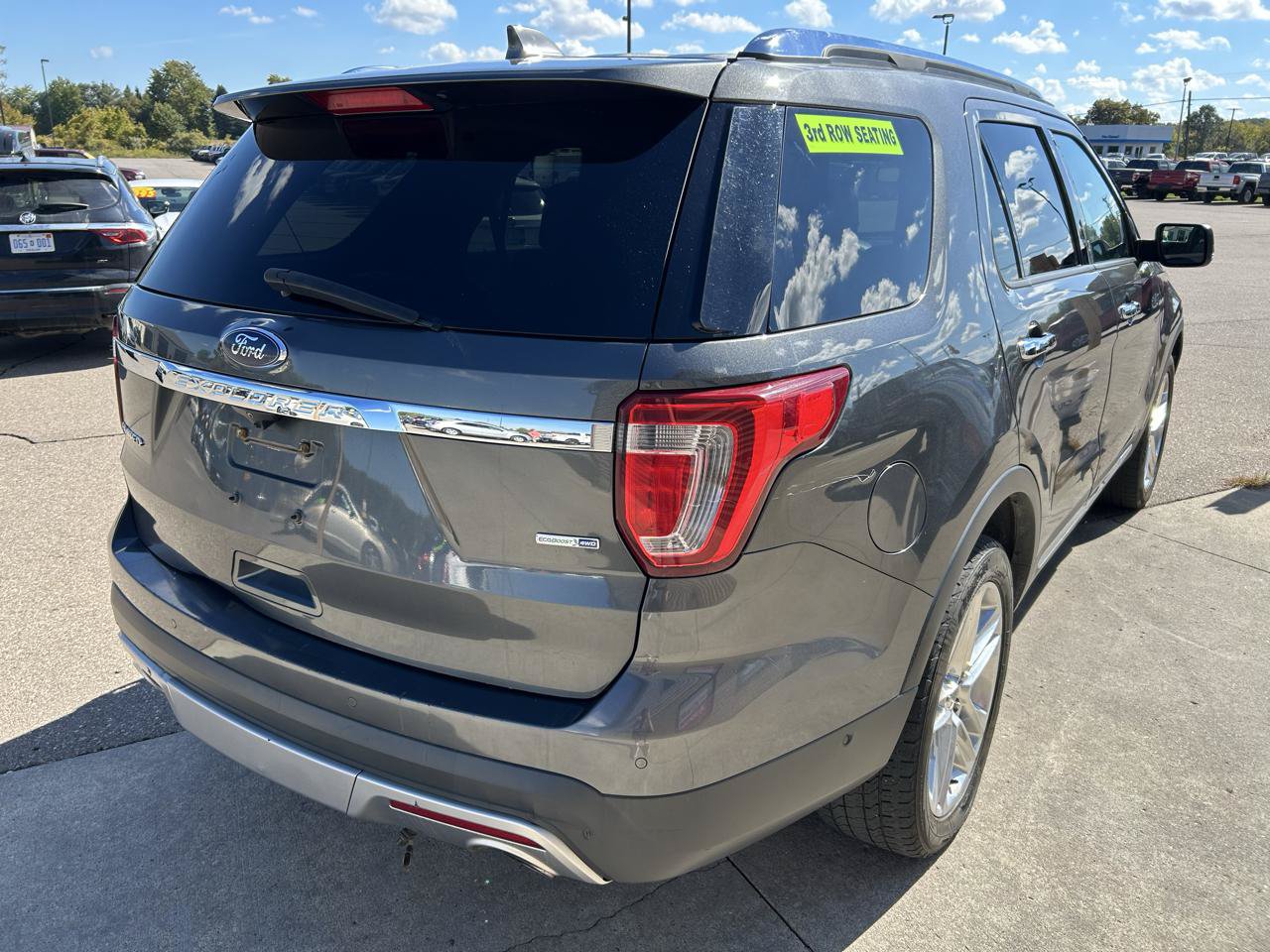 Used 2016 Ford Explorer Limited w/ Equipment Group 301A AWD/4WD image 5