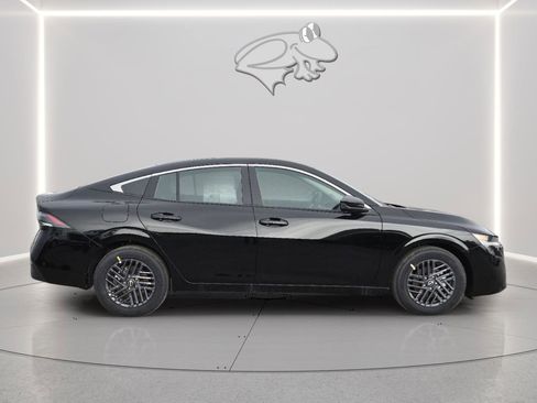 New 2026 Nissan Sentra SV w/ SV Convenience Package image 6