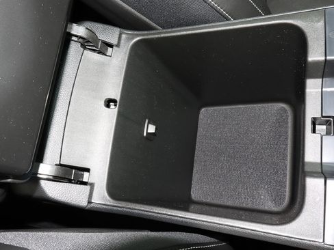 New 2025 Jeep Grand Cherokee L Altitude image 28