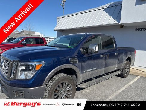 Used 2019 Nissan Titan Platinum Reserve w/ Platinum Utility Package image 1