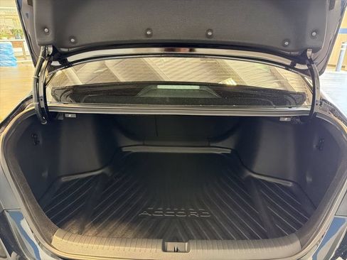 Certified 2025 Honda Accord SE image 28