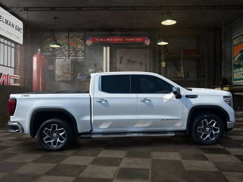 Certified 2025 GMC Sierra 1500 SLT w/ SLT Premium Plus Package AWD/4WD image 4