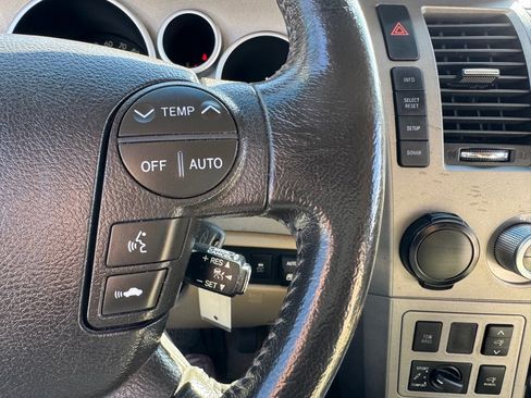 Used 2010 Toyota Sequoia Platinum image 16