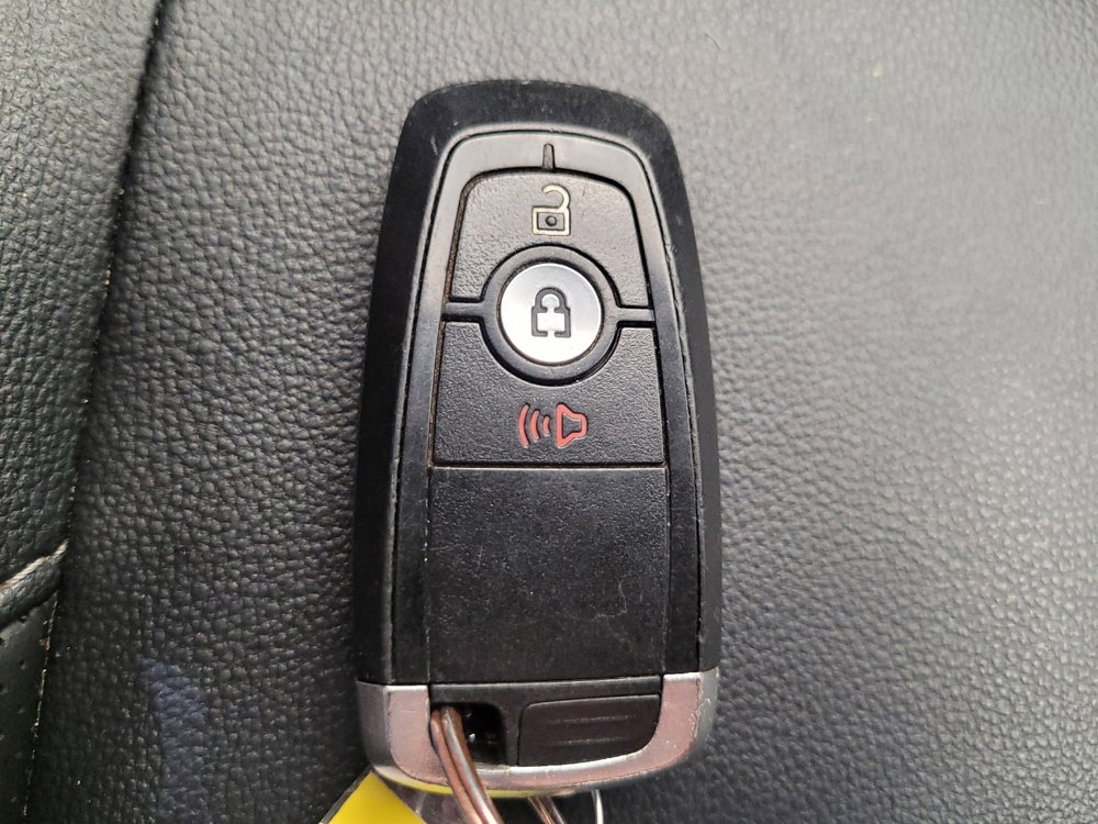 Used 2020 Ford EcoSport Titanium FWD image 32