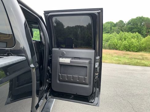 Used 2014 Ford F250 Lariat w/ Lariat Ultimate Package AWD/4WD image 35