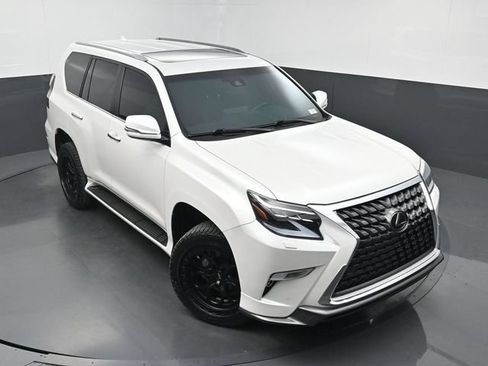 Used 2023 Lexus GX 460 Premium w/ Accessory Package AWD/4WD image 37