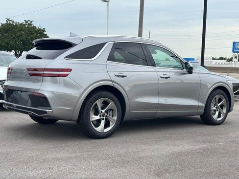 Used 2026 Genesis GV70 2.5T Advanced image 3