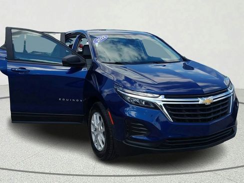 Used 2022 Chevrolet Equinox LS AWD/4WD image 8