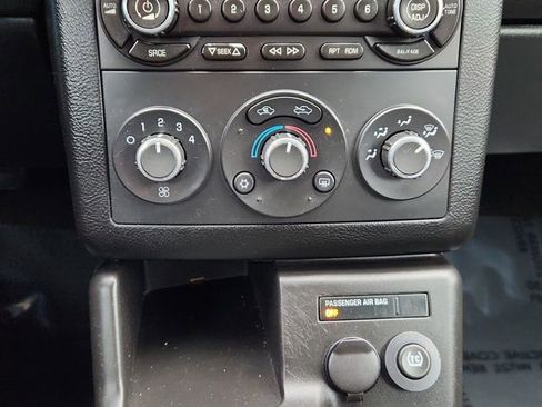 Used 2009 Pontiac G6 GT image 36