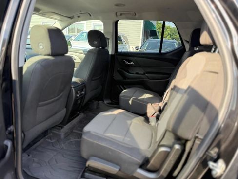Used 2019 Chevrolet Traverse LT w/ LPO, Floor Liner Package AWD/4WD image 8