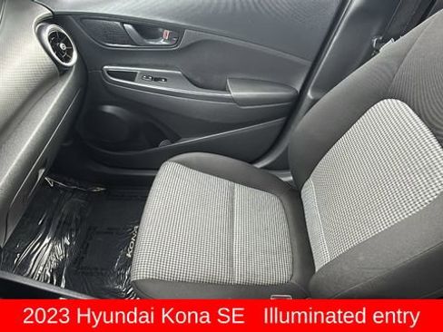 Used 2023 Hyundai Kona SE image 12