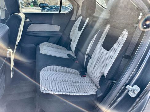Used 2010 Chevrolet Equinox LS image 22