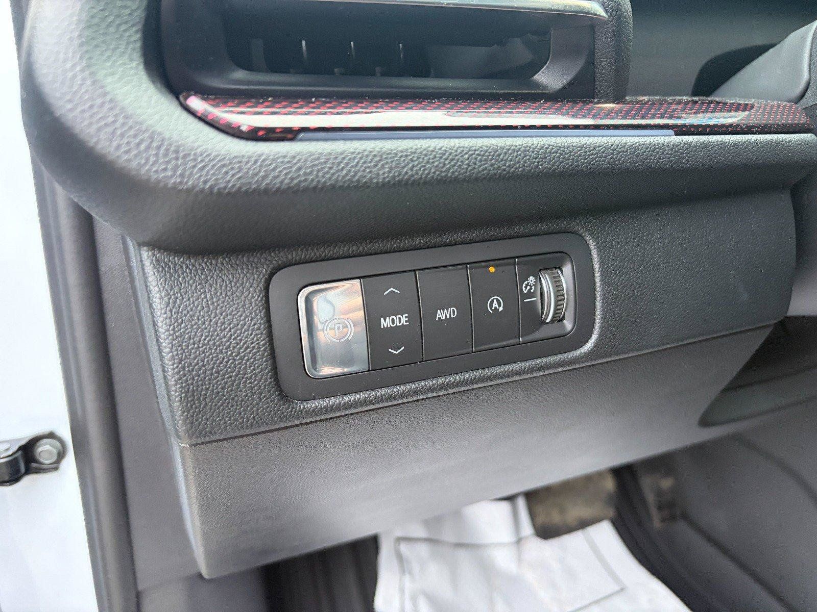 Used 2026 Chevrolet Traverse Z71 w/ Enhanced Driving Package AWD/4WD image 11