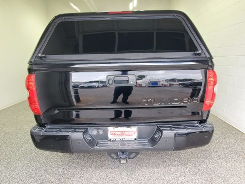 Used 2019 Toyota Tundra Limited w/ Limited Premium Package RWD image 7