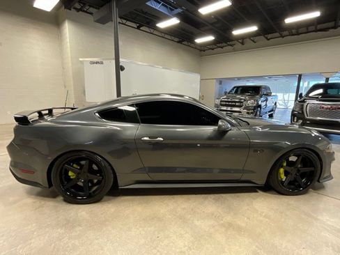 Used 2018 Ford Mustang GT Premium w/ GT Performance Package RWD image 7