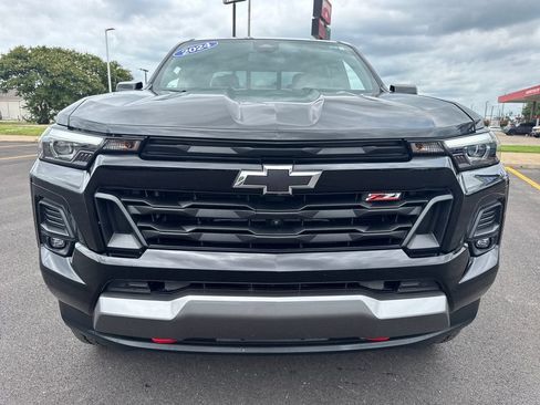 Used 2024 Chevrolet Colorado Z71 w/ Z71 Convenience Package 2 AWD/4WD image 9