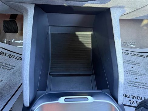 Used 2022 Lucid Air Grand Touring image 32