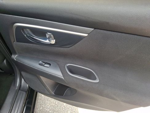 Used 2014 Nissan Altima 2.5 SV w/ Convenience Package FWD image 14