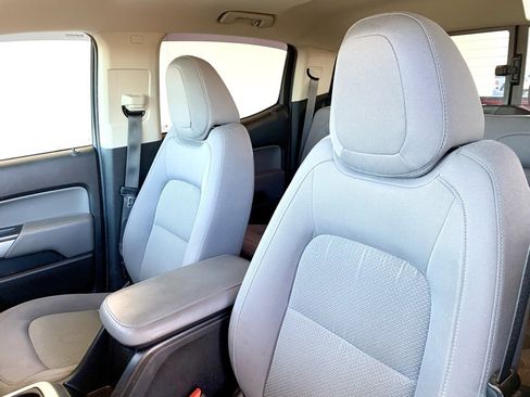 Used 2017 Chevrolet Colorado LT w/ LT Convenience Package image 13