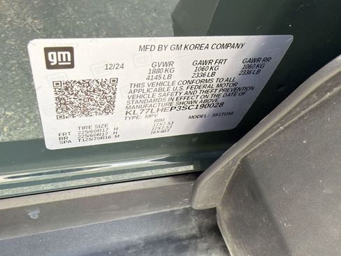 Used 2025 Chevrolet Trax LT image 19