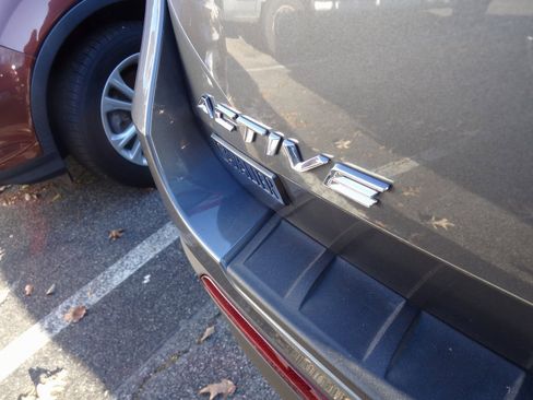 Certified 2025 Ford Explorer Active image 6