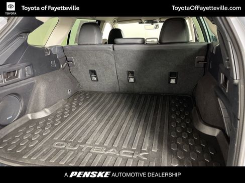 Used 2023 Subaru Outback Limited image 10