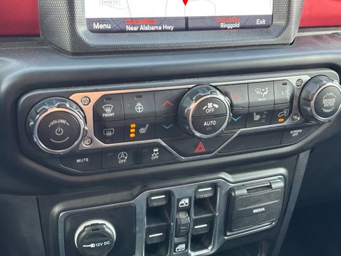 Used 2020 Jeep Wrangler Unlimited Rubicon AWD/4WD image 14