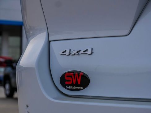 New 2026 Jeep Grand Cherokee L Limited image 12