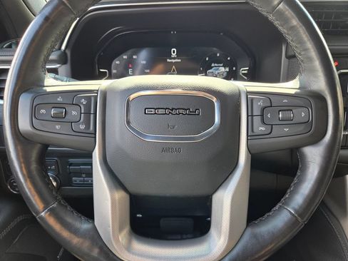 Used 2023 GMC Yukon XL Denali w/ Denali Reserve Package AWD/4WD image 32