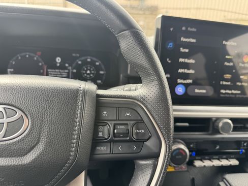 Used 2025 Toyota 4Runner TRD Off-Road Premium w/ Tow Technology Package image 24