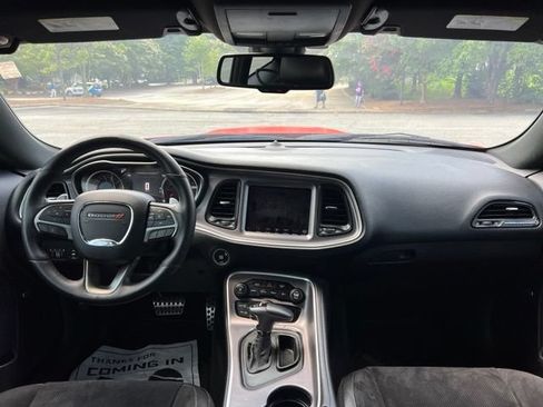Used 2019 Dodge Challenger GT RWD image 17
