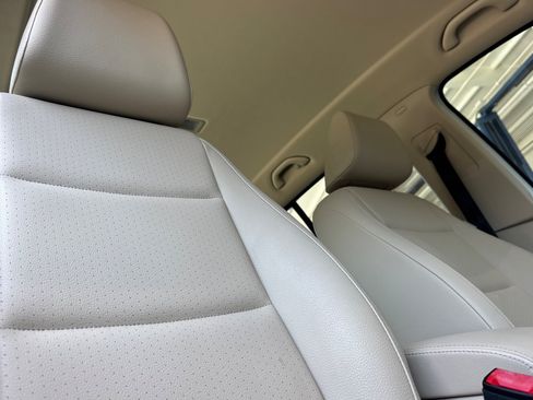 Used 2017 Volkswagen Tiguan S FWD image 19