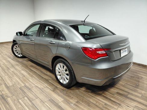 Used 2011 Chrysler 200 Touring image 21