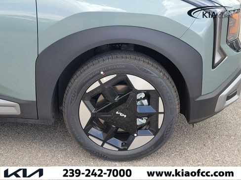 New 2027 Kia Seltos S FWD image 7