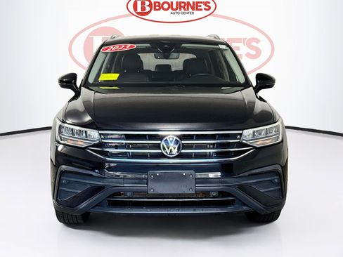Used 2023 Volkswagen Tiguan SE FWD image 5