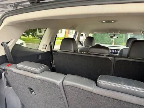 Used 2023 Volkswagen Atlas SE AWD/4WD image 15